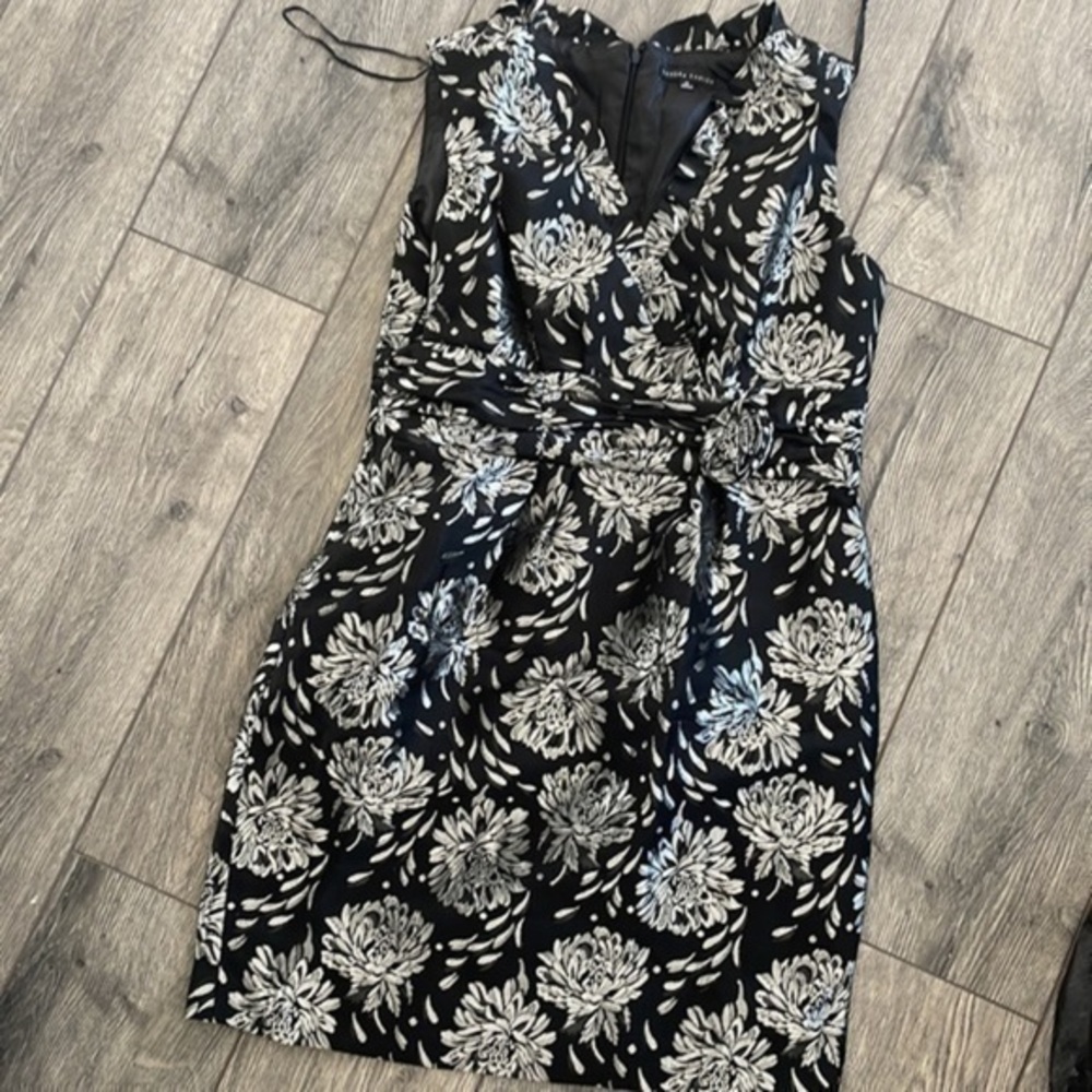 Sandra Darren dress Silver floral on black size 16